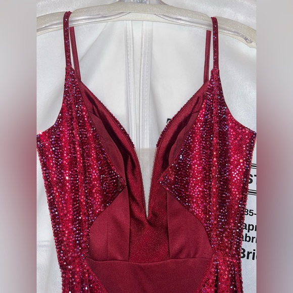 Ellie Wilde by Mon Cheri Wine Dress - Picture 7 of 7